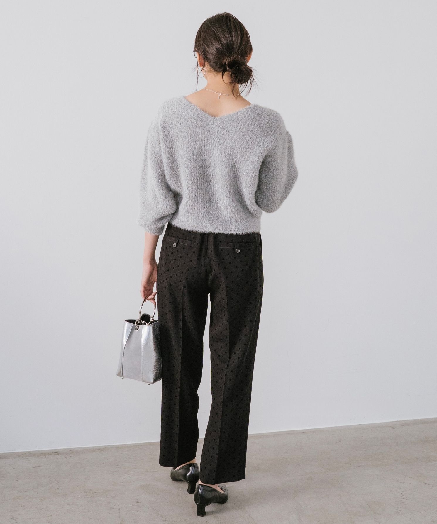 フロッキードットテーパードパンツ｜Stola.（ストラ）公式通販サイト