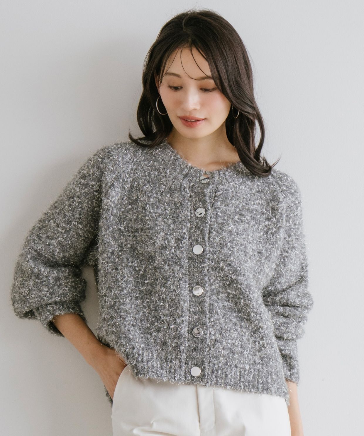 キラキラフェザーニットカーディガン｜Stola.（ストラ）公式通販サイト