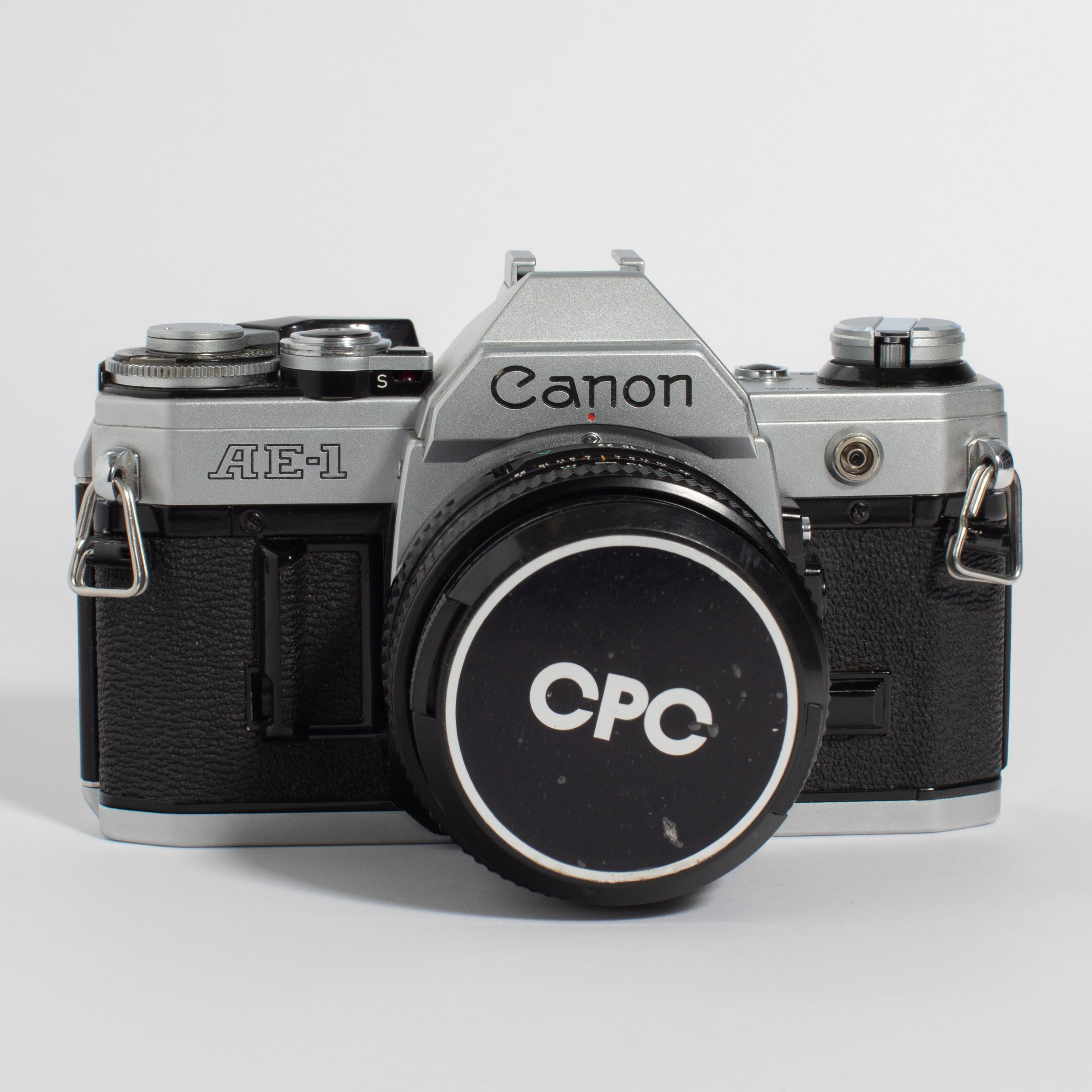 Canon AE-1 50mm FD f/1.8 & 35-200mm f/3.8-5.3 Lens – Film Supply Club