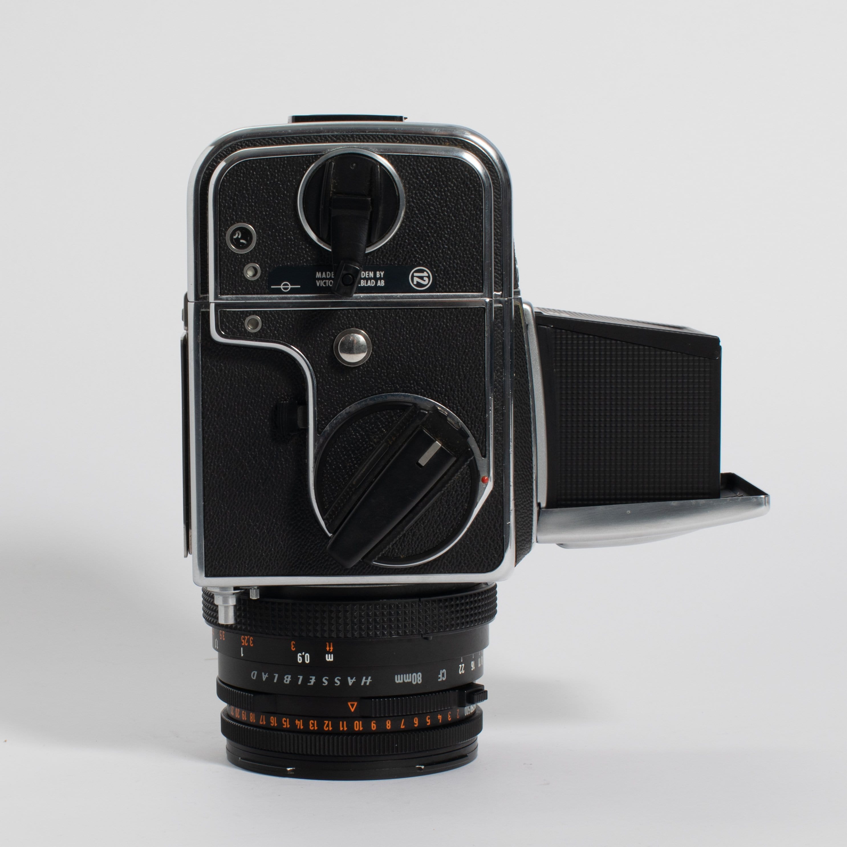 Hasselblad 500 C/M with Zeiss Planar 80mm f/2.8 CF Lens - FRESH