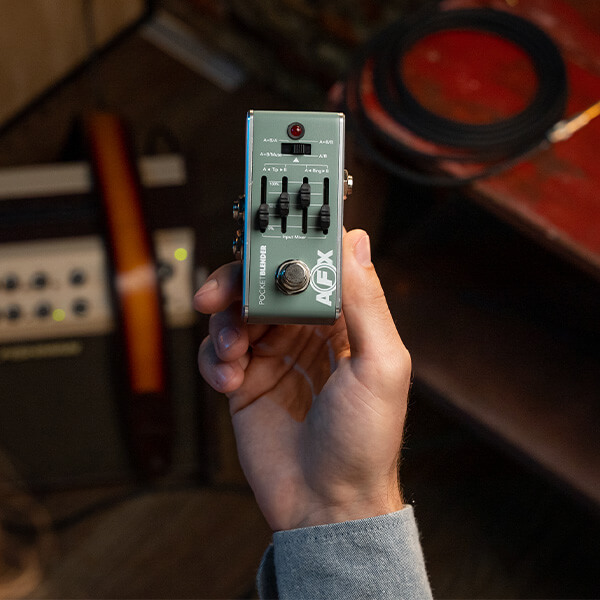 Fishman AFX Pocket Blender Mini Acoustic Guitar Pedal