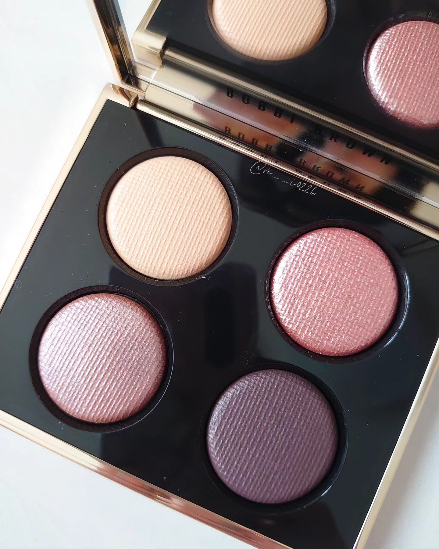 ボビイ ブラウン / スタークロスド リュクス アイシャドウ クォードの