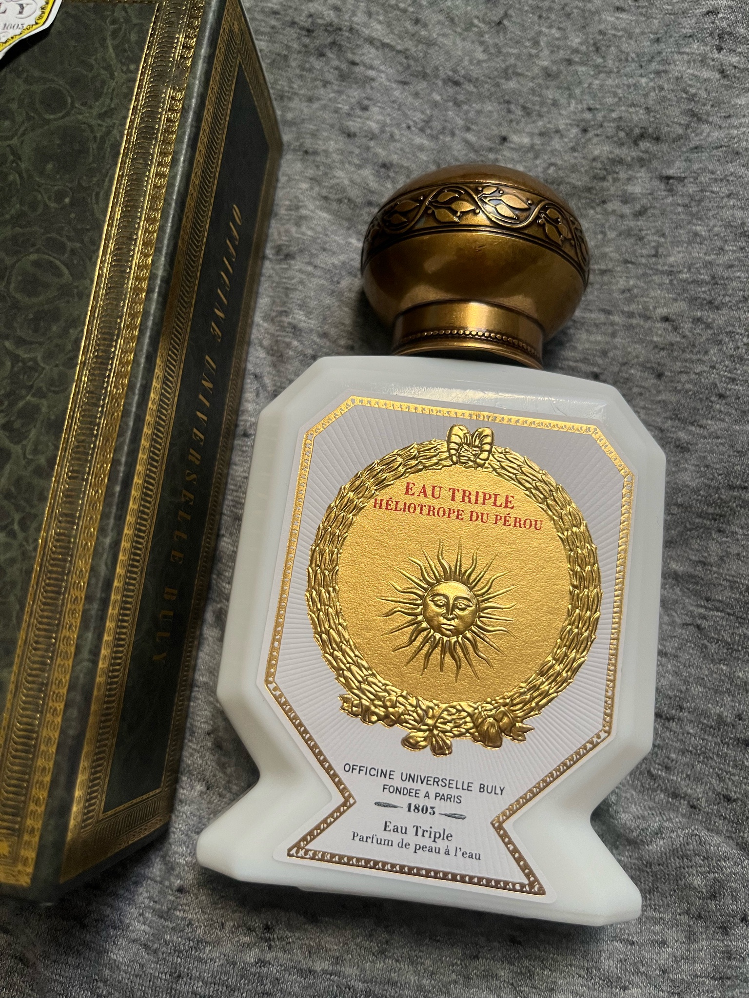 Officine Universelle Buly / オー・トリプル へリオトロープ・デュ