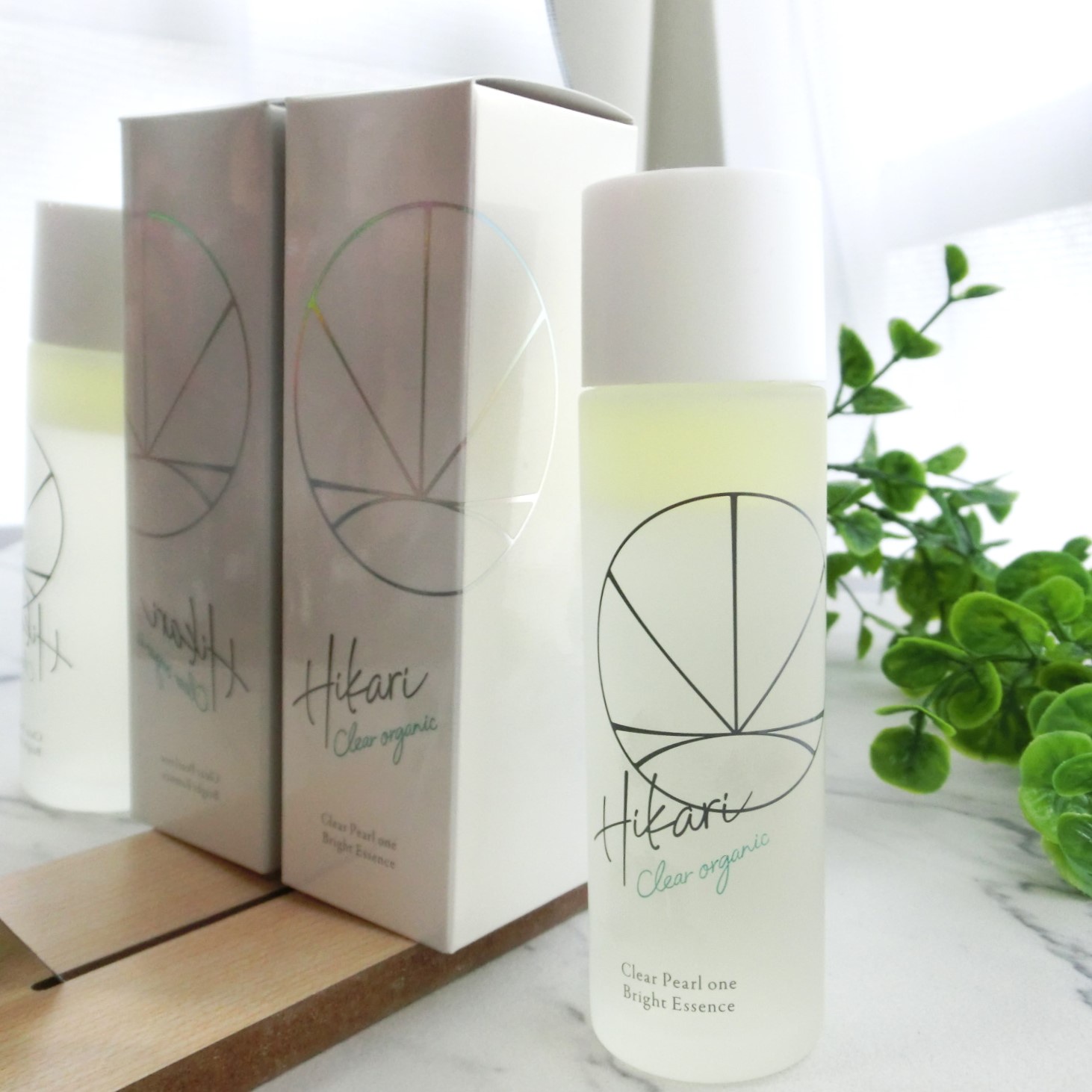 HIKARI CLEAR オーガニック / クリアパールワン ブライトエッセンスの