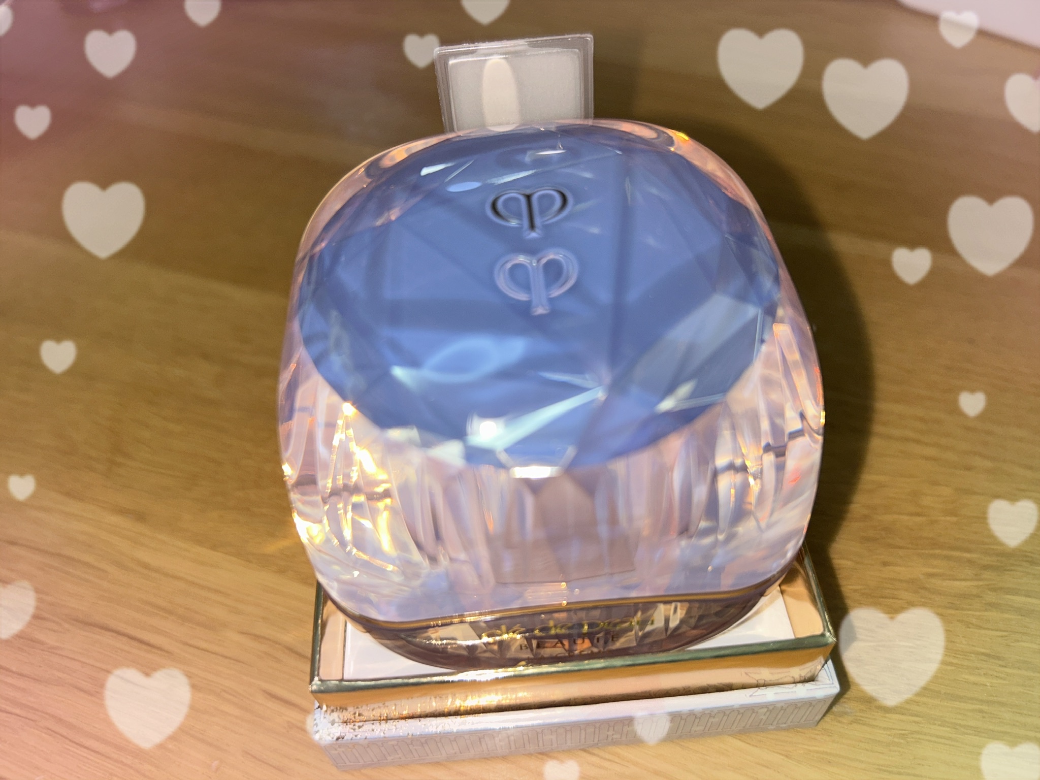 クレ・ド・ポー ボーテ / ラ・クレーム ホリデーコレクションの公式