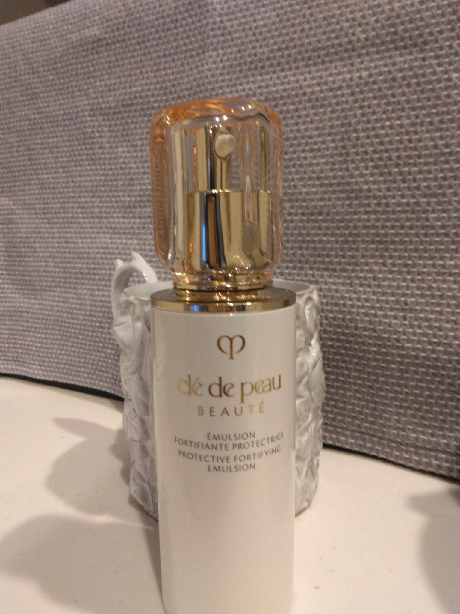 クレ・ド・ポー ボーテ / エマルションプロテクトゥリスn 本体の公式