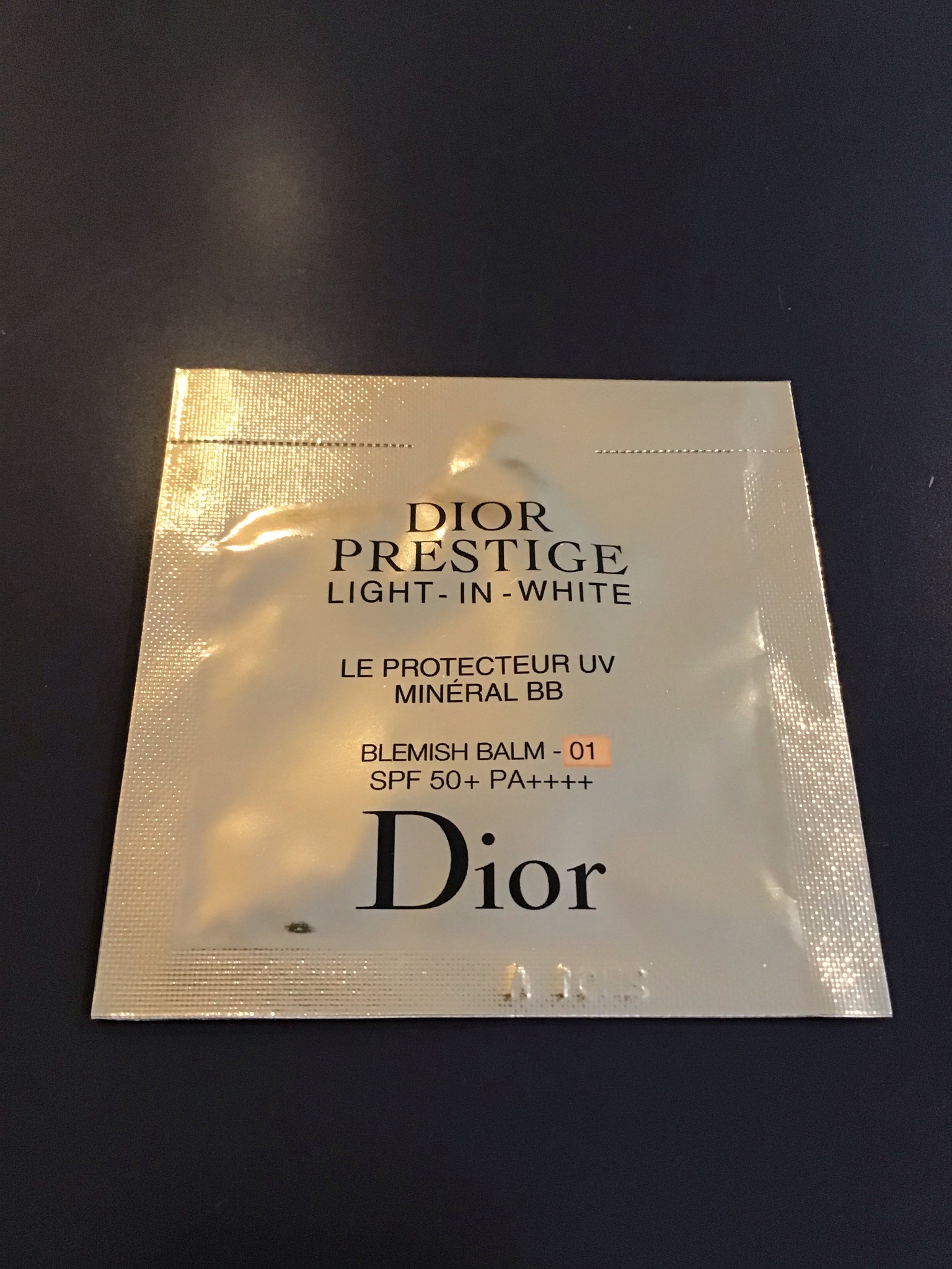 ディオール / プレステージ ホワイト ル プロテクター UV ミネラル BB