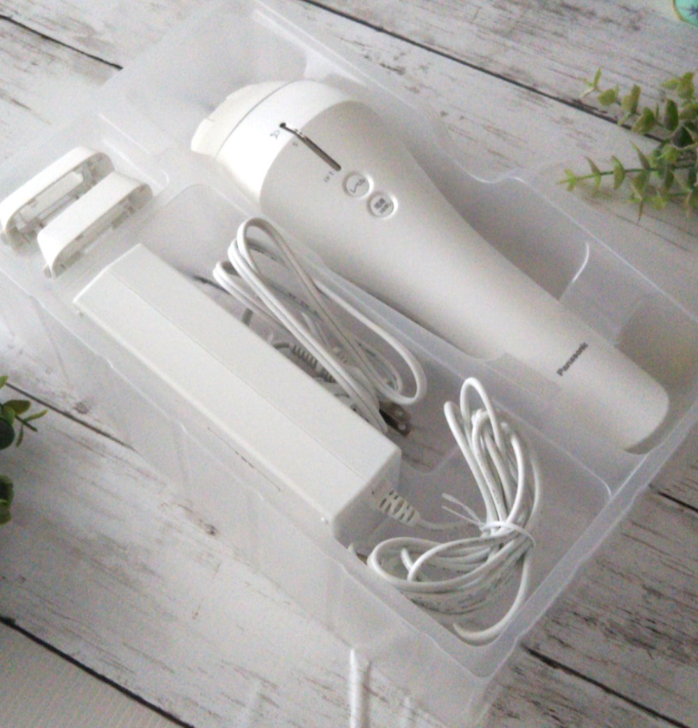 Panasonic / 光美容器 光エステ ＜ボディ＆フェイス用＞ ES-WP80の公式