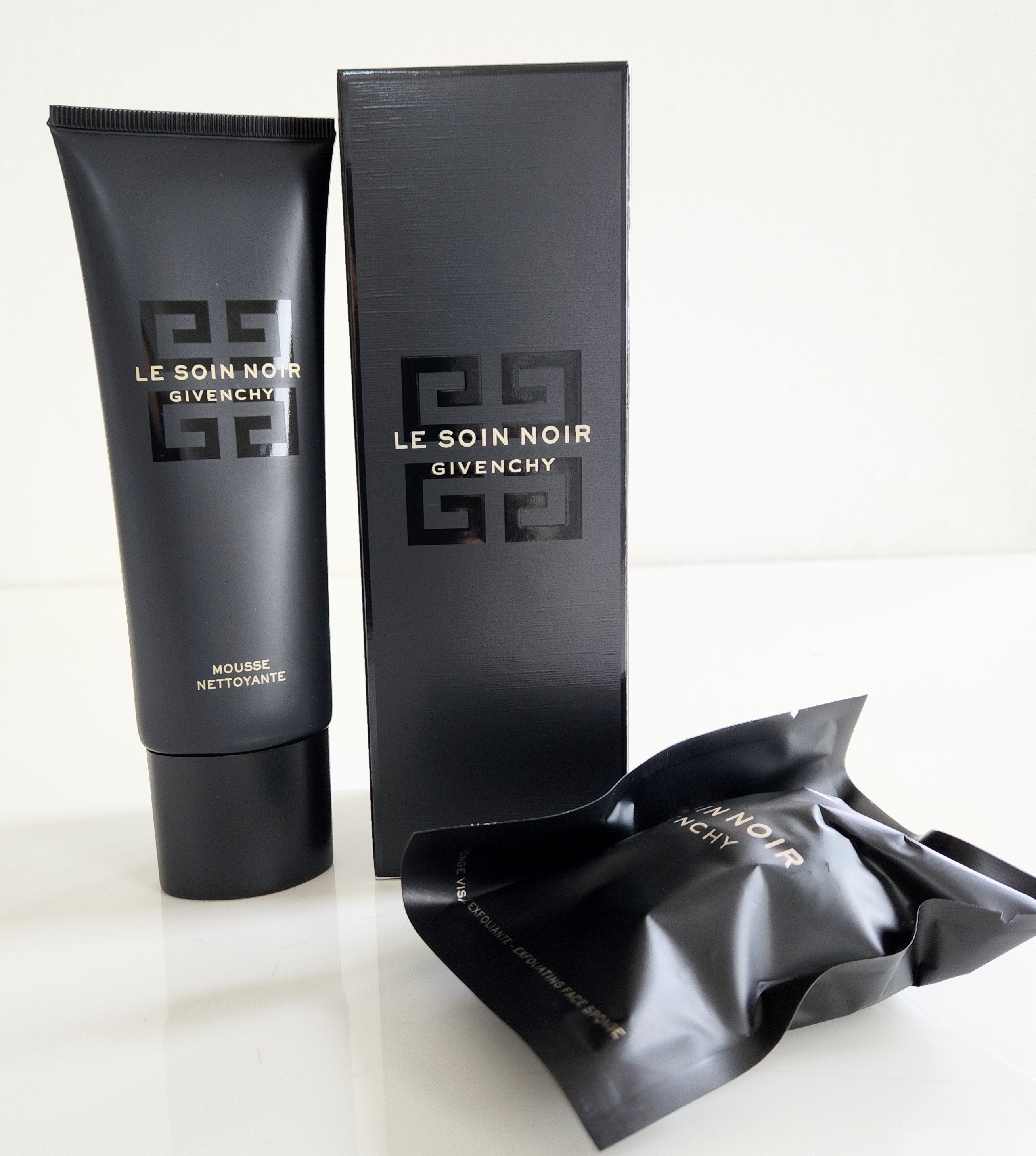 ジバンシイ / ソワン ノワール ネトワイヤージュ Nの公式商品情報