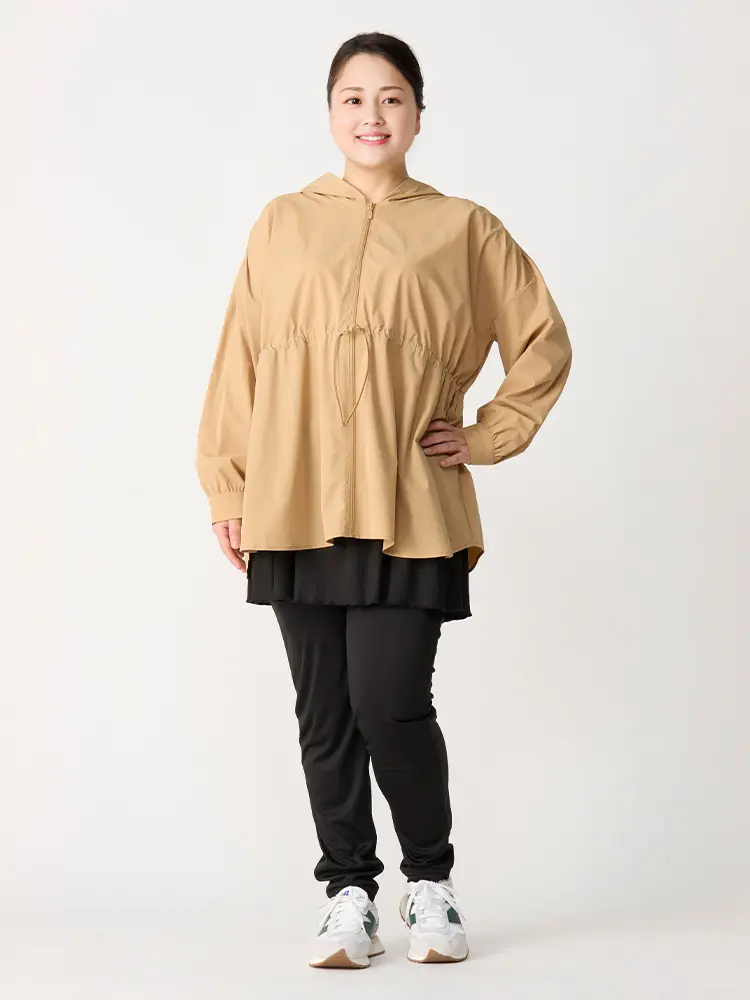 ベージュ 水陸両用ドロスト付きラッシュガードパーカー | フォーエル