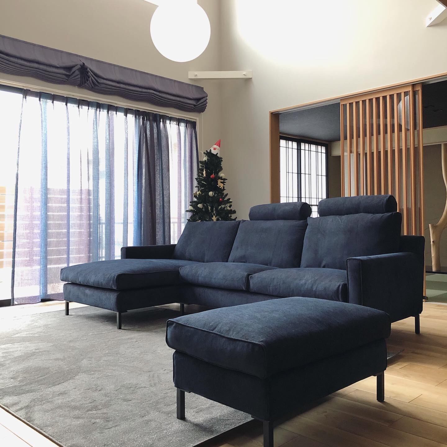 STREAMLINE COUCH | FORESTA with ACTUS®