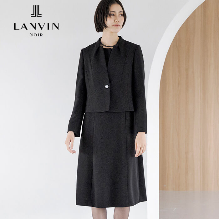 WEB限定|フリルカラーのアンサンブル 11号・ブラック｜東京ソワール