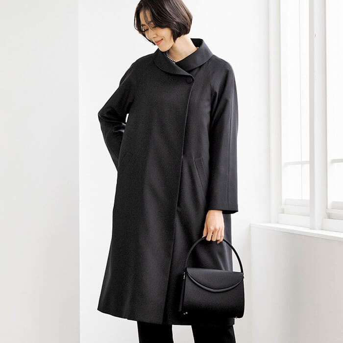 ショールカラーのライナー付きコート M・ブラック｜東京ソワール