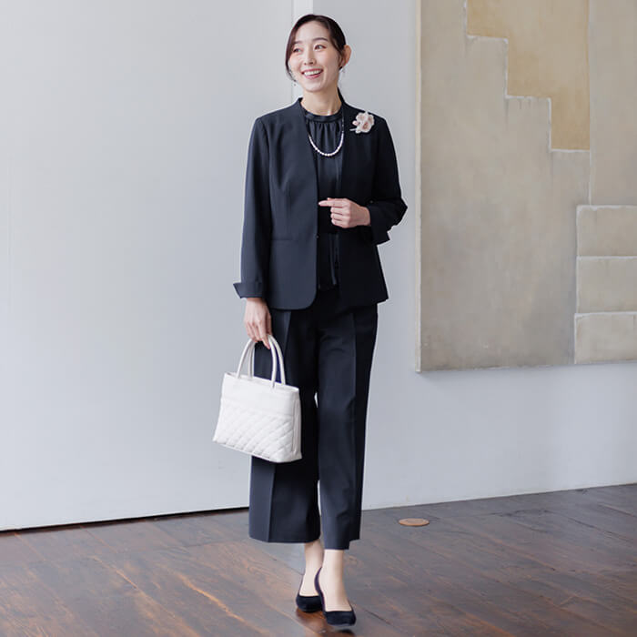 洗える｜大人の頼れるパンツスーツ 13号・ネイビー｜東京ソワール