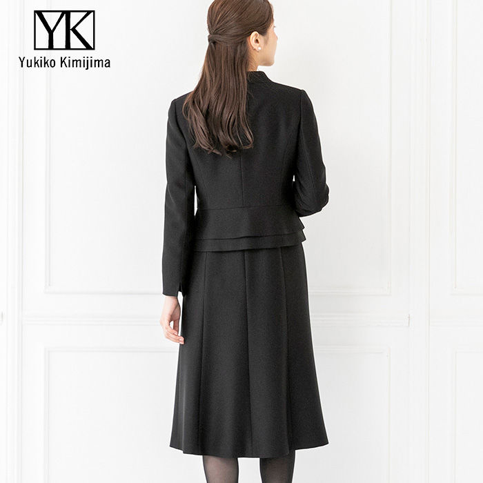 エレガントなスタンドカラーアンサンブル 11号・ブラック｜東京