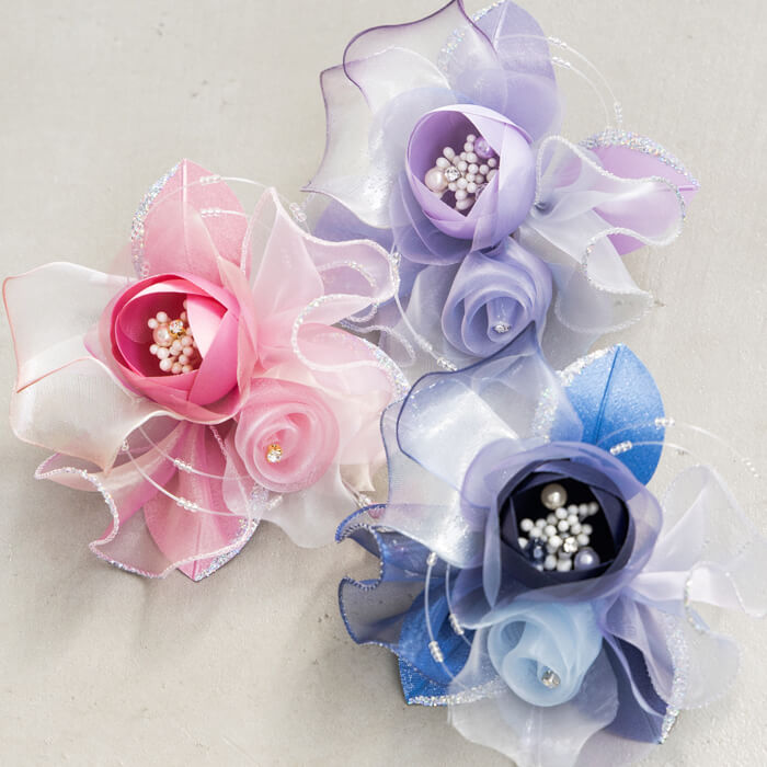 あでやかカラーのブーケコサージュ ・ネイビー｜東京ソワール