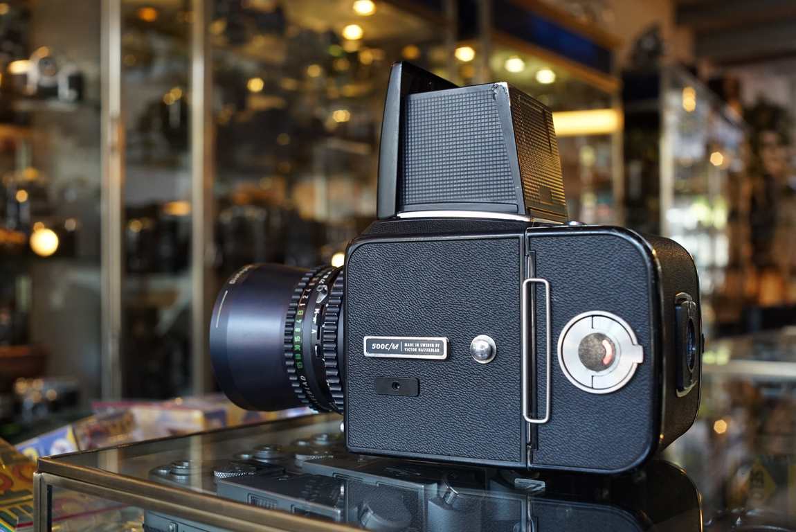 Hasselblad 500C/M black + Zeiss Distagon 60mm f/3.5 C T