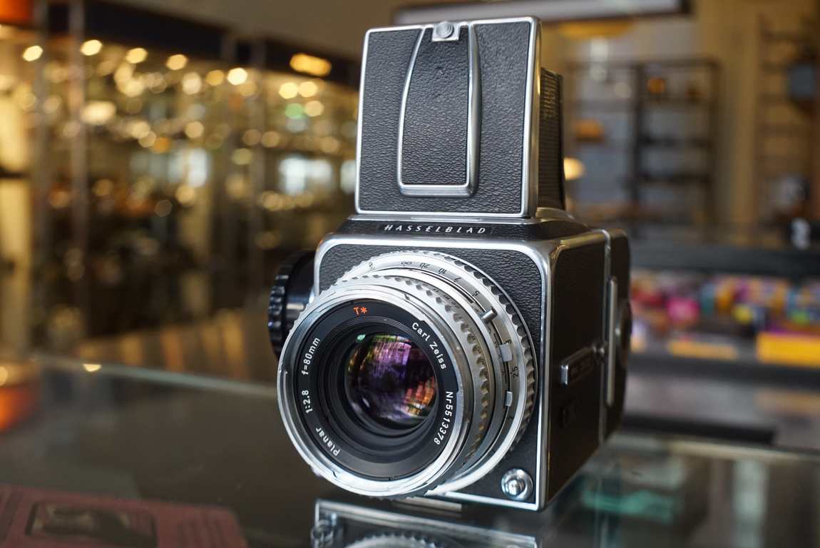 Hasselblad 500C + Planar 80mm F/2.8 T* chrome + A12 back