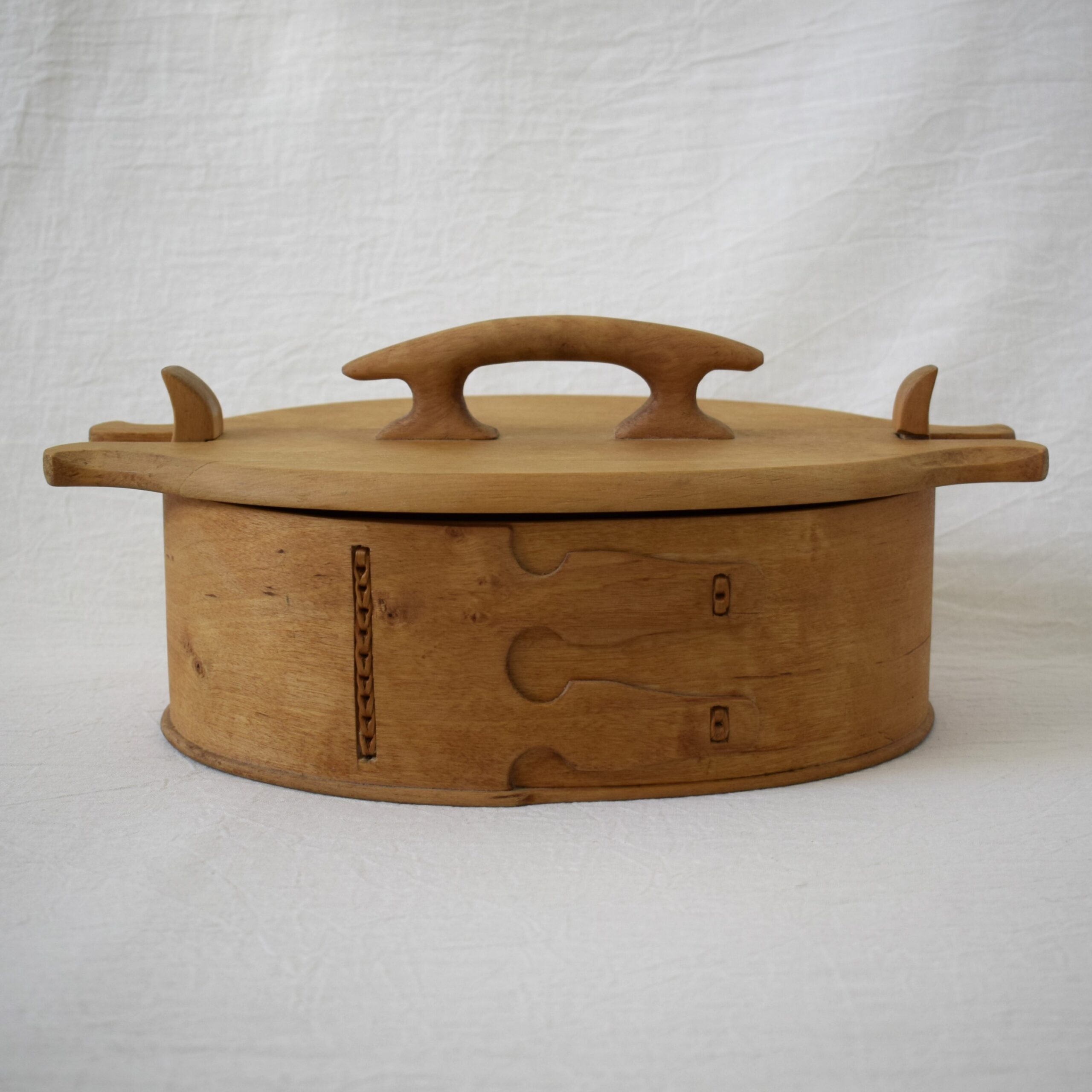 北欧アンティークSvepask(スヴェープアスク) スウェーデンの古い木箱