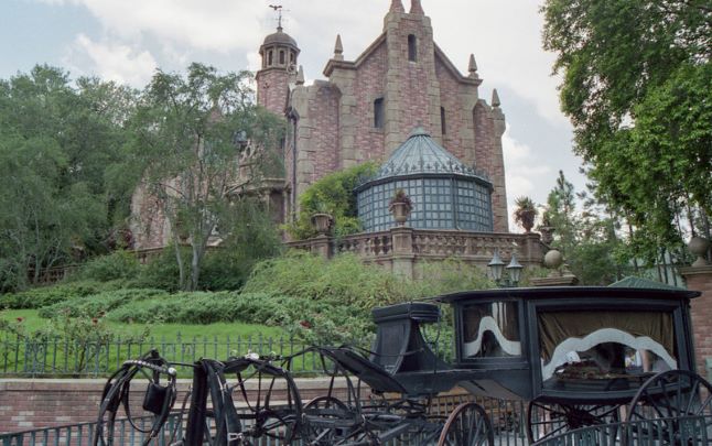 ウォルト・ディズニー・ワールドのホーンテッドマンションにHatbox