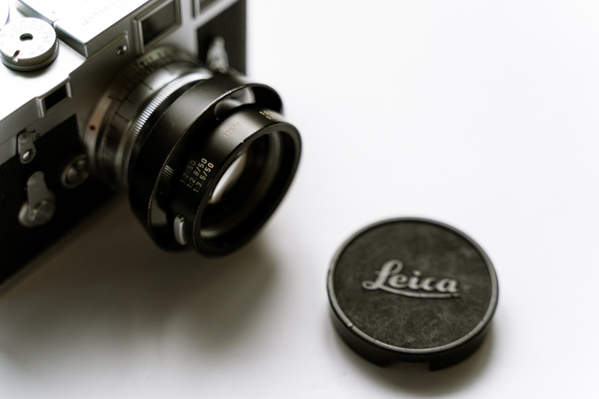 Leicaレンズフード(12585)と沈胴ズミクロン(1st)のマッチングが素敵