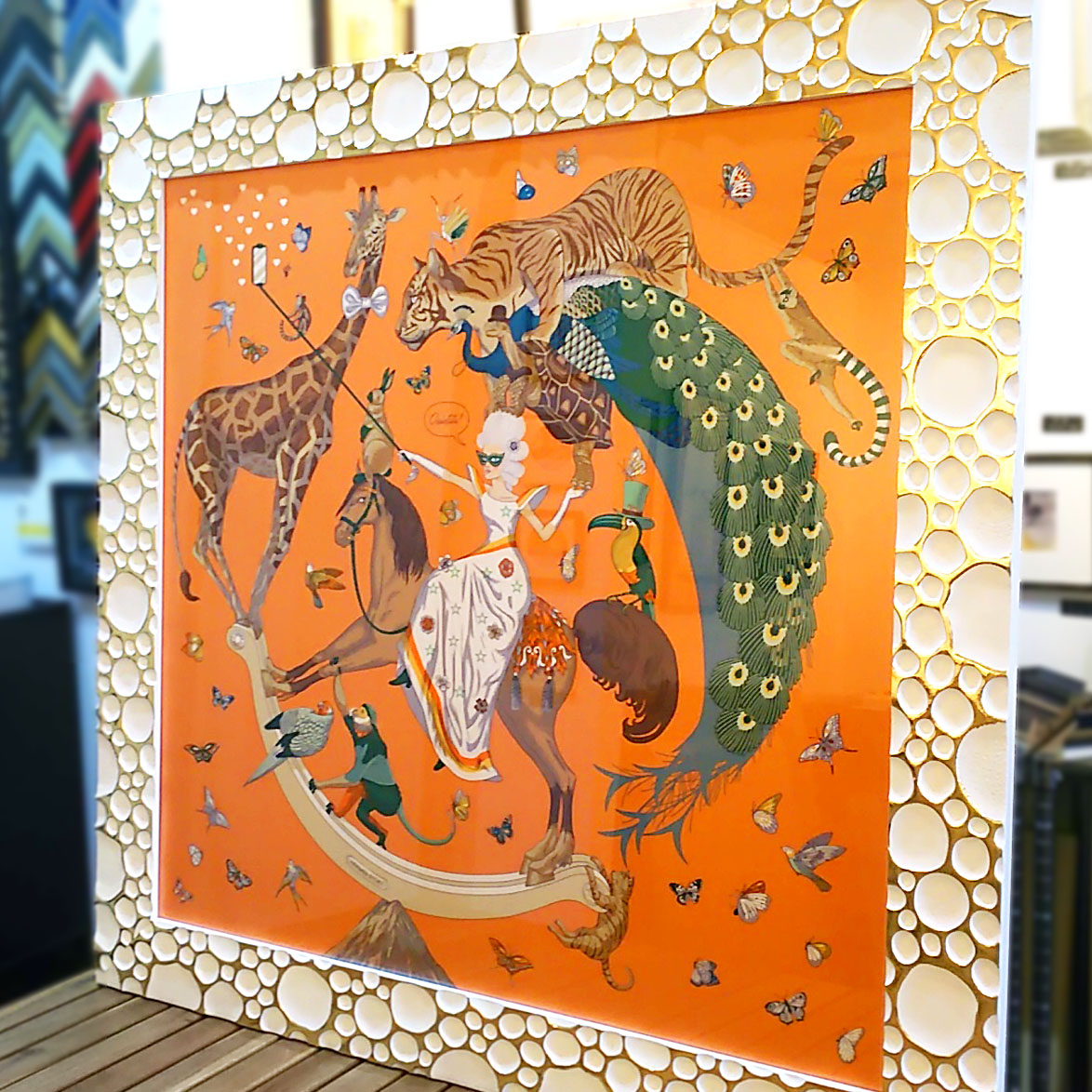 スカーフ額装 | 額縁・ギャラリー37°