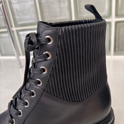 Gianvito Rossi(ジャンヴィト ロッシ)のレースアップコンバットブーツ