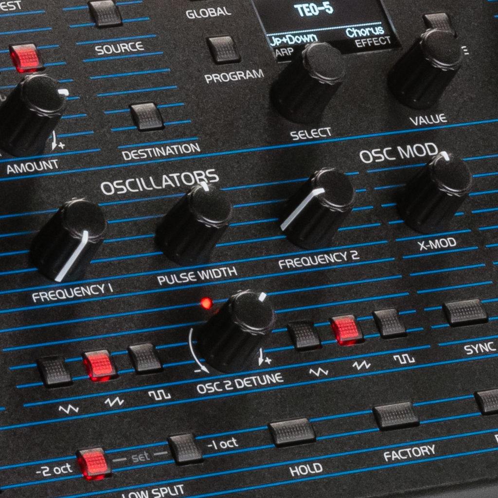 Oberheim / TEO-5 =Compact and Powerful 5-voice Poly Synth