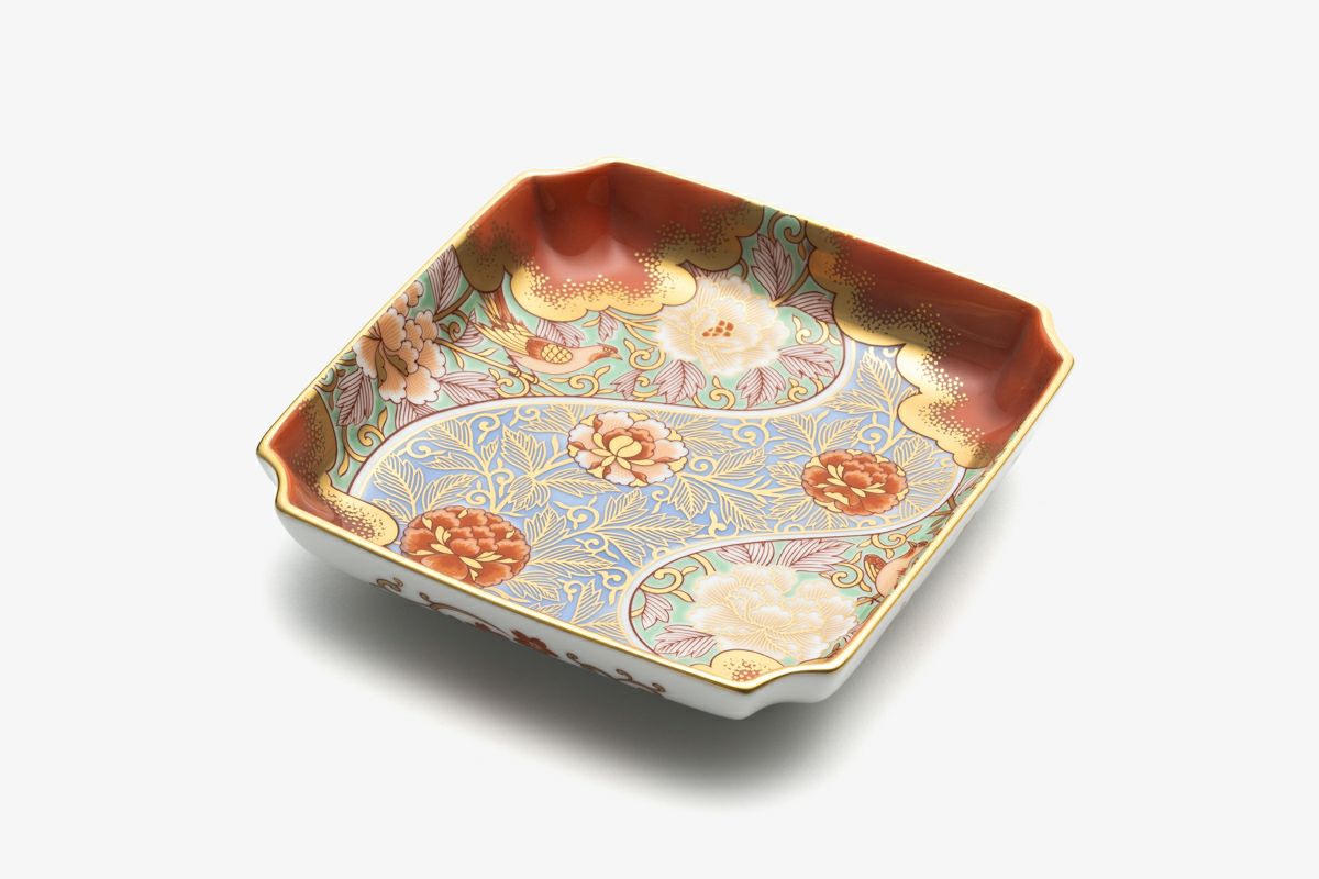 金襴手更紗珊瑚色 飾皿 | 有田焼 深川製磁｜公式オンラインストア