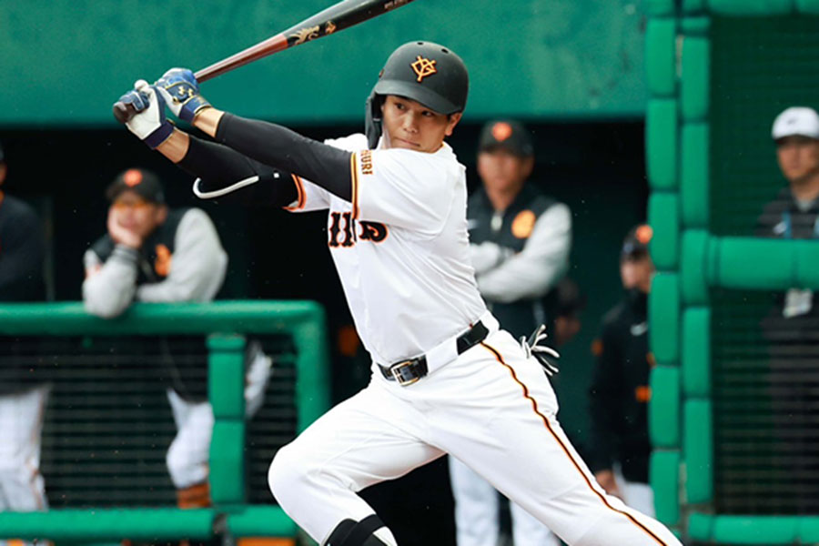 巨人の鍵握る24歳「一番覚醒すると思う」 ド軍相手に見せた巧打…OB絶賛