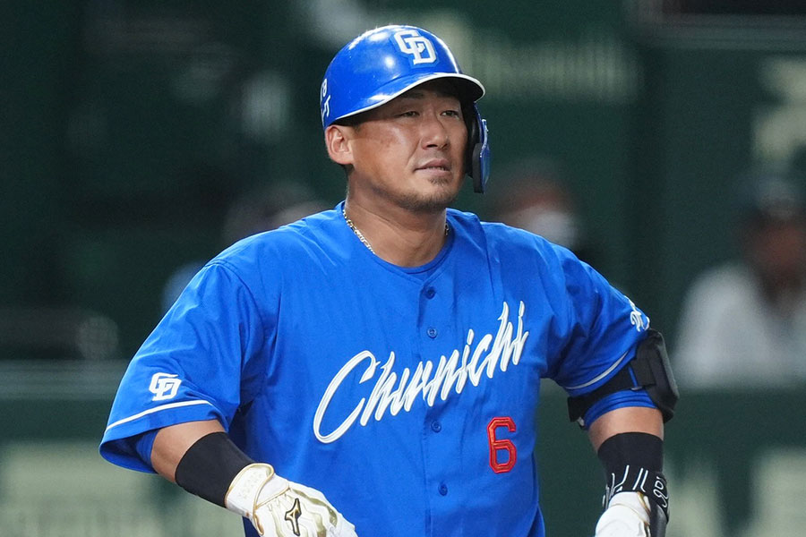 激怒させた中田翔と「和解が成立しました」 笑顔2ショットも公開…