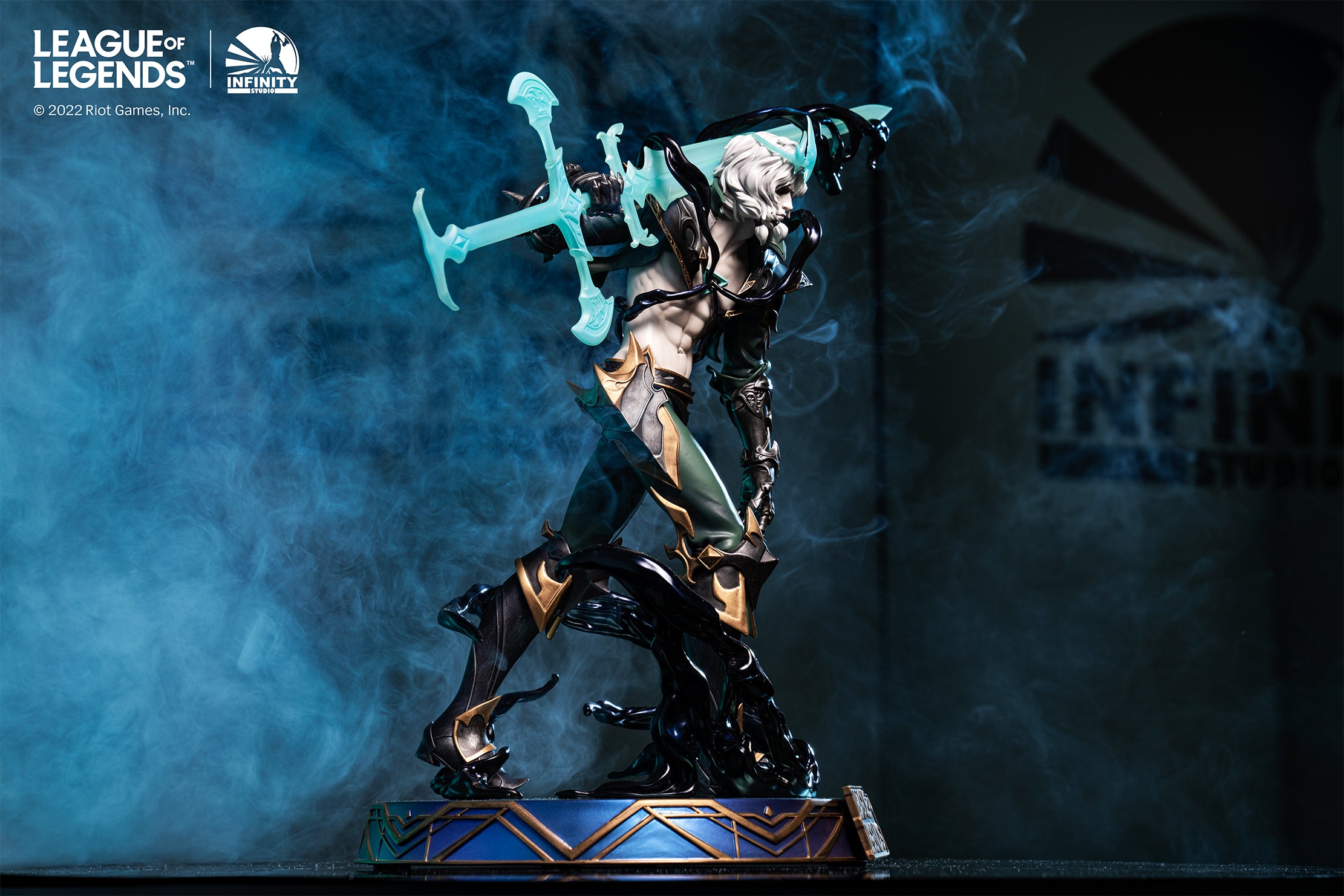 INFINITY STUDIO 滅びの王 ヴィエゴ 1/6 スケールフィギュア｜Riot