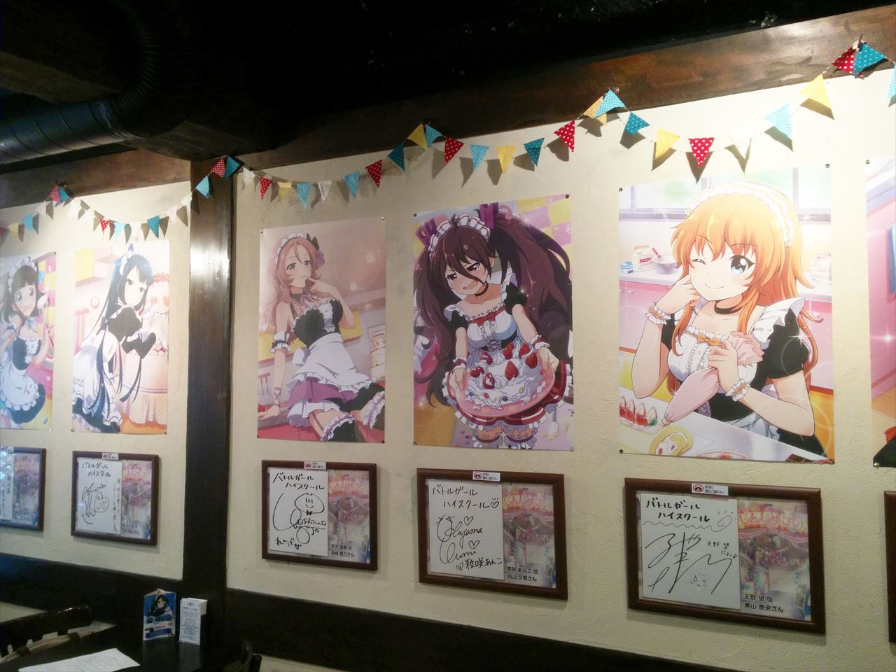 バトルガール ハイスクール』コラボカフェが秋葉原に登場！オリジナル