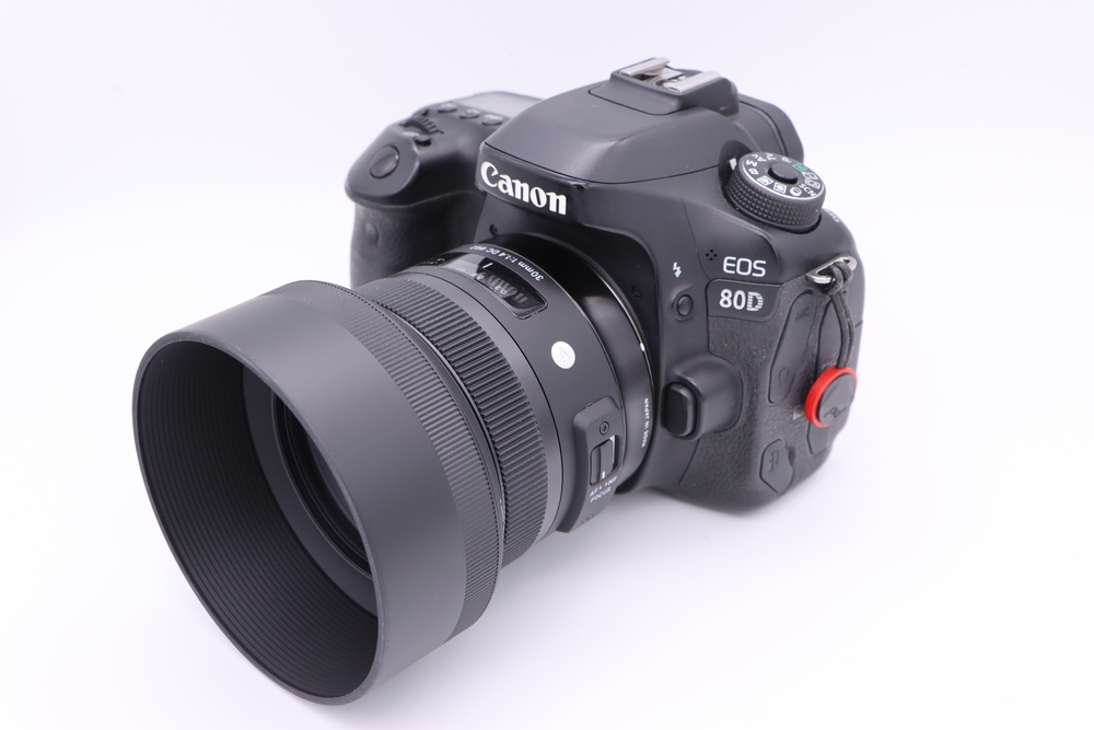 SIGMA 30mm F1.4 DC HSM | Art：超ボケ感と高解像度を併せ持つ、自由を