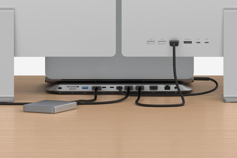ベルキン、PCスタンドとして使える11ポート搭載ドッキングステーション