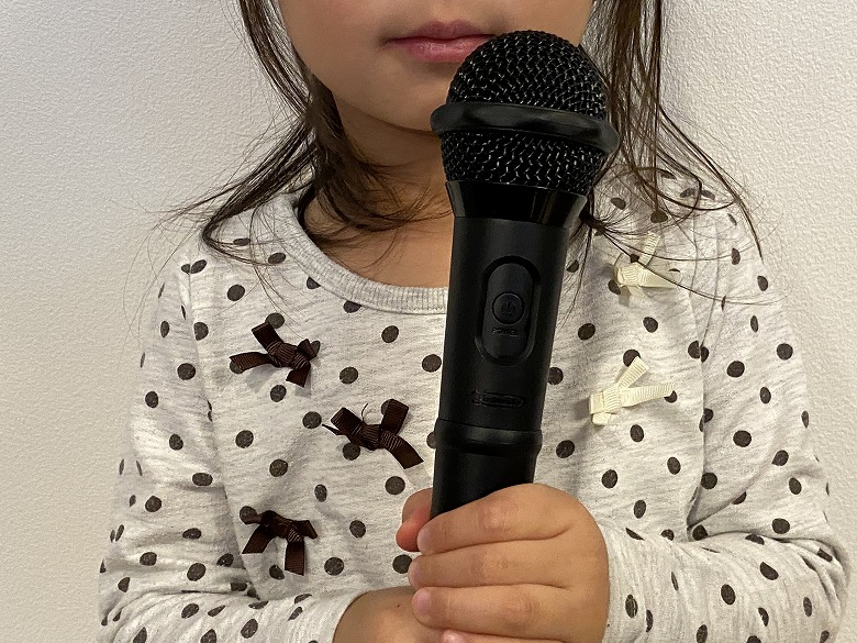 ニンテンドーUSBワイヤレスマイク レビュー】自宅ですぐにカラオケが