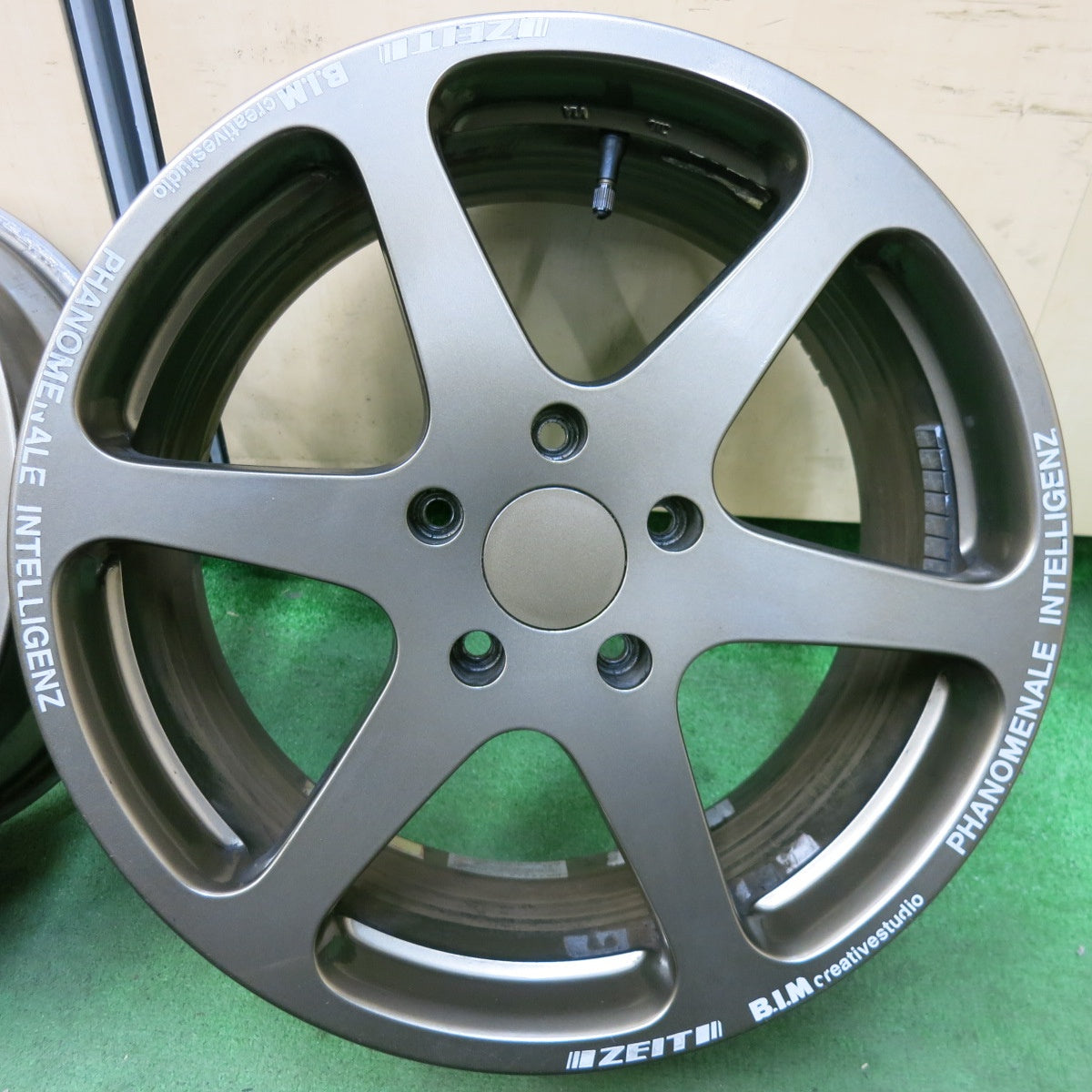 送料無料] 4本価格☆ZEIT version RR B.I.M ホイール 17インチ