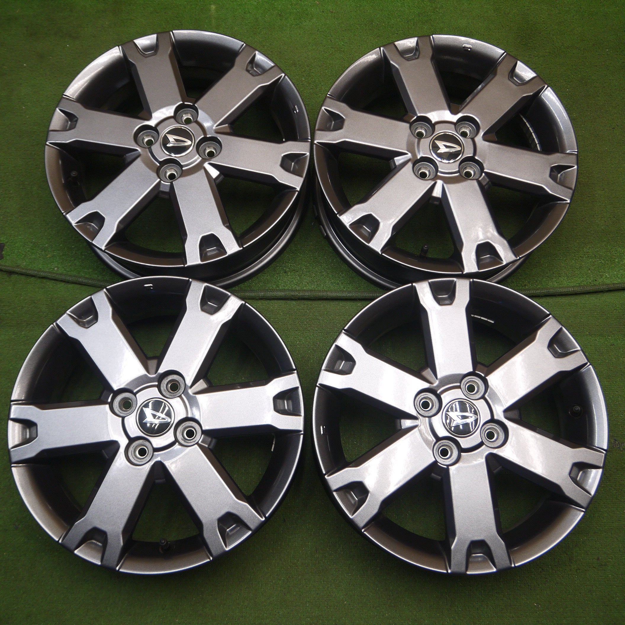 bvIEq8pmonGDl0pVTFHflfLDu2egkO