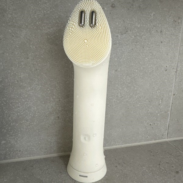 Qoo10] メディキューブ ミニプラスと結合8重超微細毛 / AGE