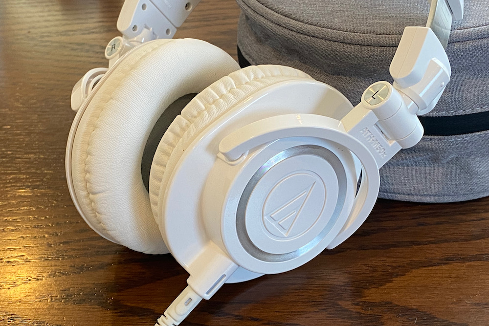 ATH-M50xレビュー・定位に優れクラシック音楽を楽しめるヘッドホン