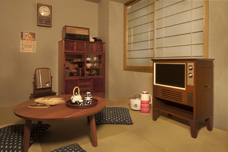 昭和の思い出がよみがえる!? レトロデザインの液晶テレビ「EREO