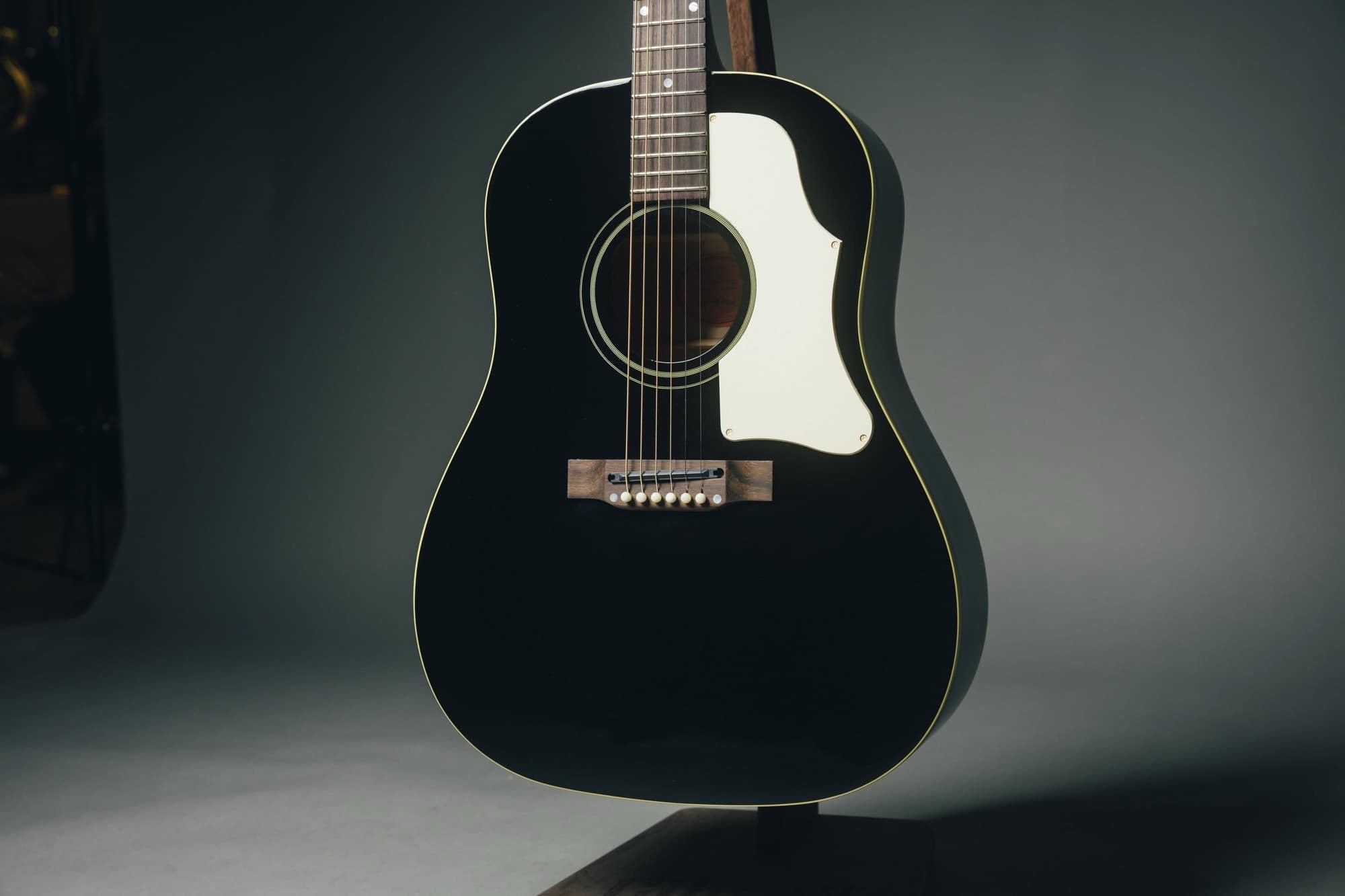 Kazuyoshi Saito J-45 | Gibson Japan