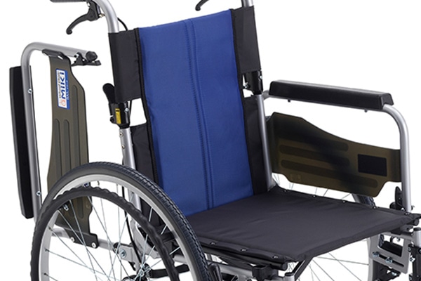 送料無料】BAL-R3 自走型車椅子 背折れ式 介助ブレーキ付 肘跳ね上げ