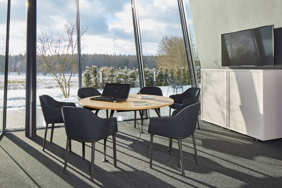 Softshell Chair four-leg base（ソフトシェル チェア 4レッグ