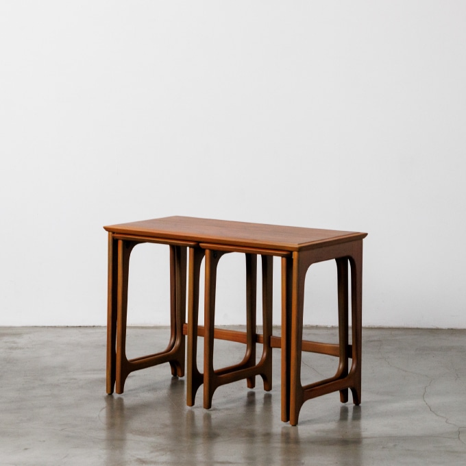 猫脚のサイドテーブル［MF-046］｜一点モノ家具通販のマルニファニシング