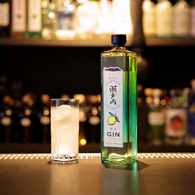 瀬戸内生まれの国産ドライジン。クラフトジン瀬戸内 檸檬 700ml 広島県