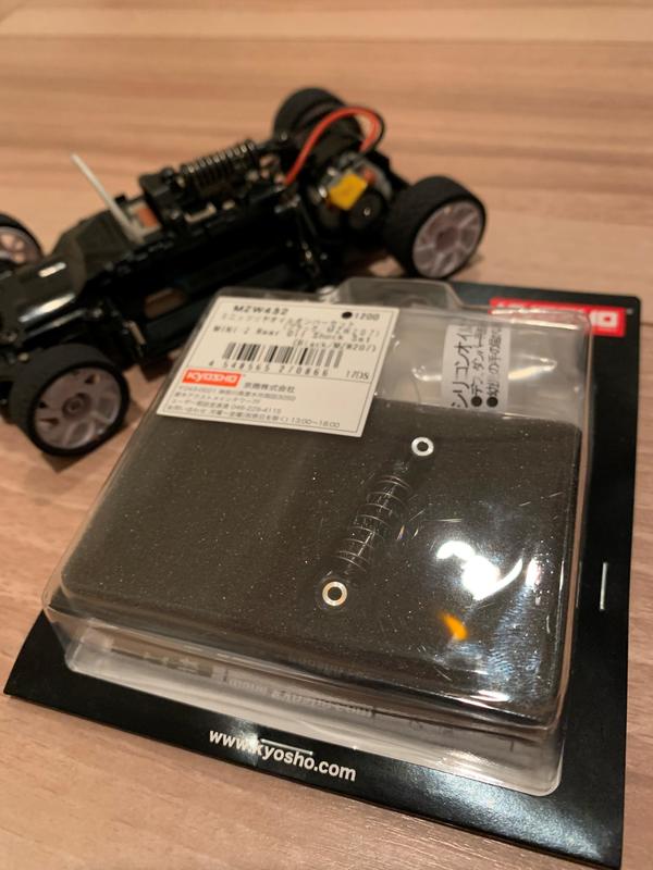 MINI-Z(ミニッツ)走行日誌 オイルダンパーの組み立てと加工