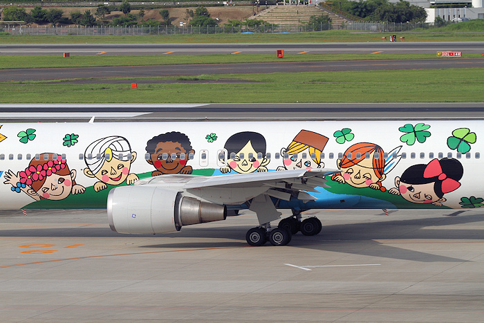 ゆめジェット～You & Me～ ANA(全日空) B767-300 JA8674