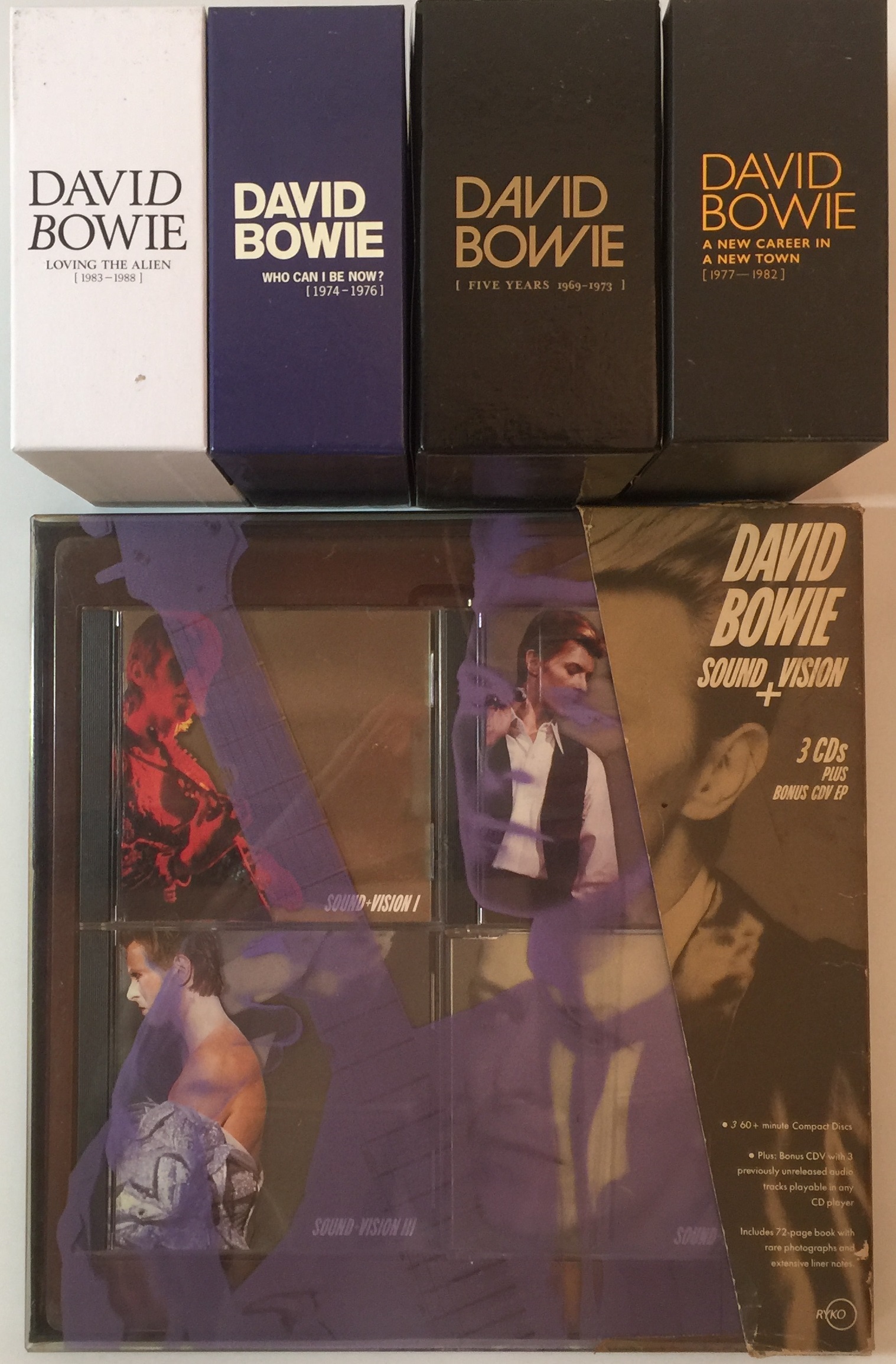 Lot 913 - DAVID BOWIE - LIMITED EDITION CD BOX SET