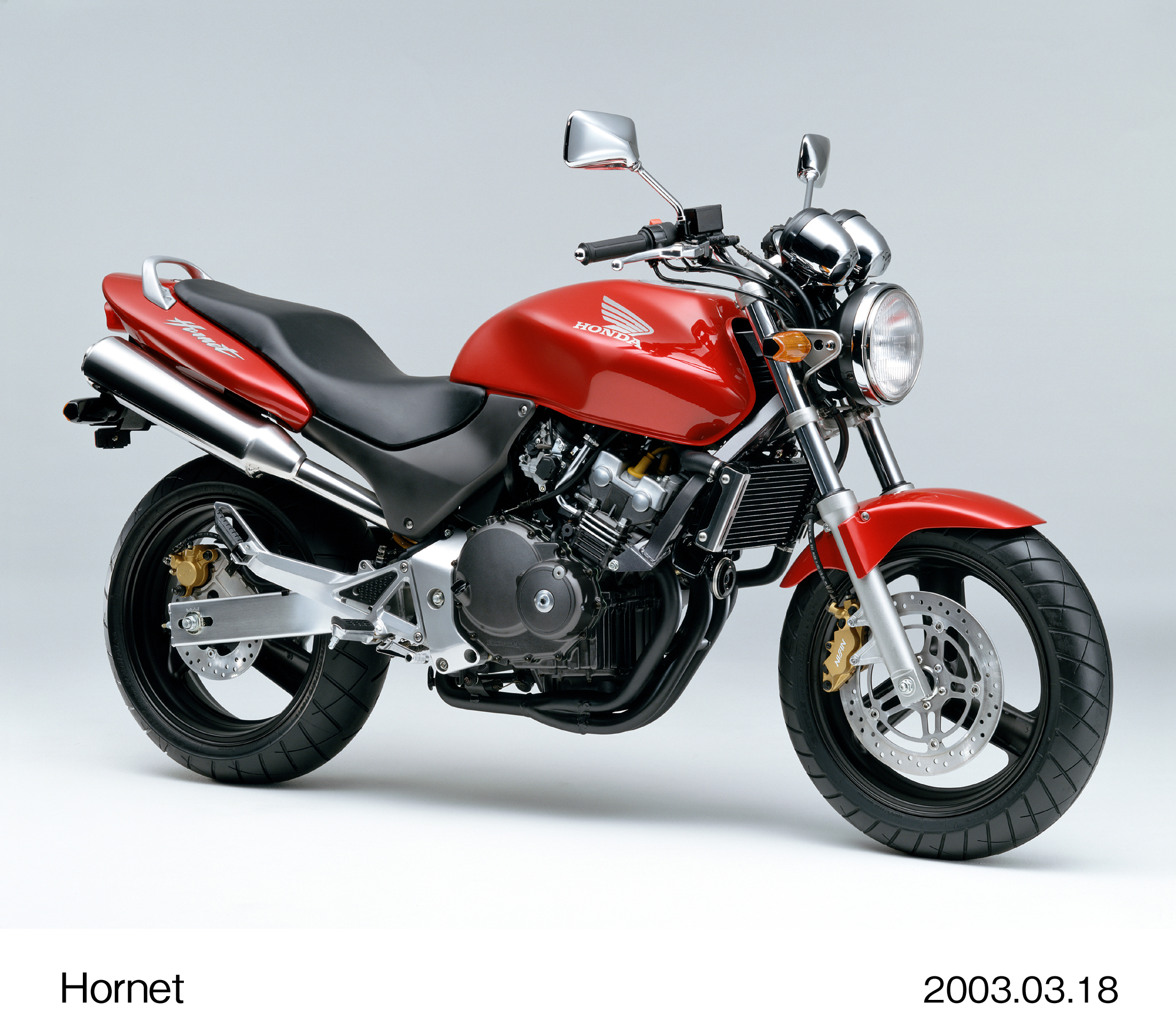 軽二輪ネイキッド・スポーツバイク「ホーネット」をマイナーチェンジし